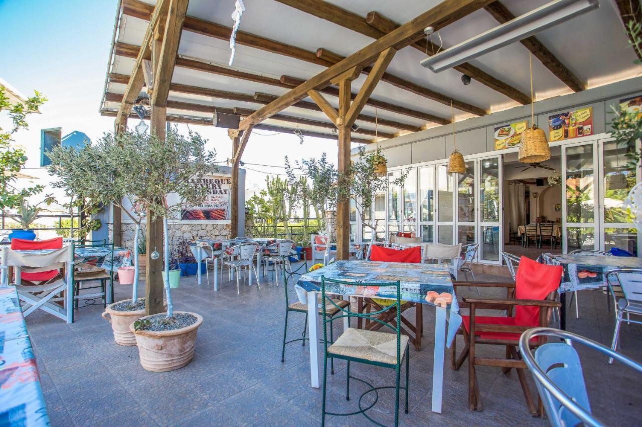 Vickys Studios Faliraki Rhodes City Exterior foto